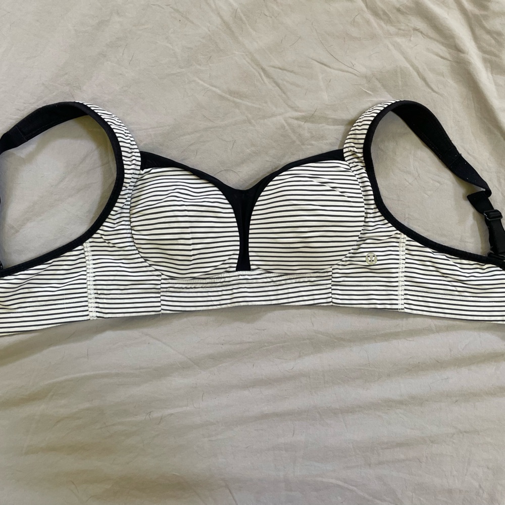Lululemon Tata Tamer 32D